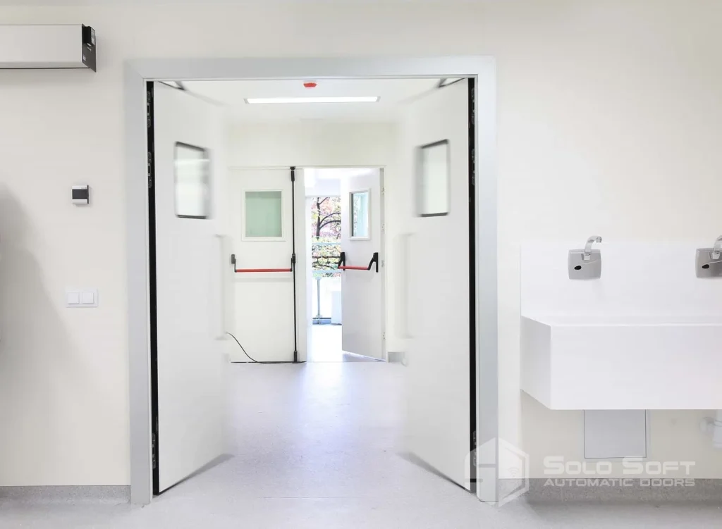 Manusa Swing Glass Door